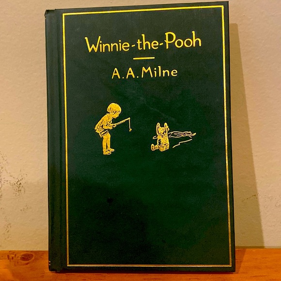 Winnie the Pooh Hardcover Book by A.A.Milne Illustrated by Ernest Shepard - Picture 1 of 7